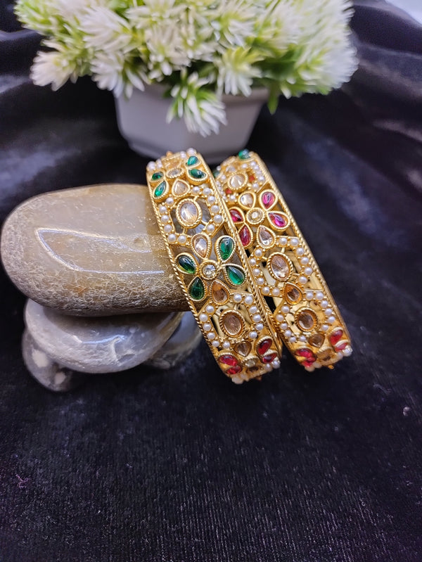 Green & Red Stone & Moti Kada